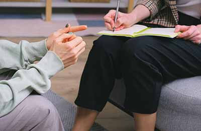 學生手機依賴對學習拖延的影響